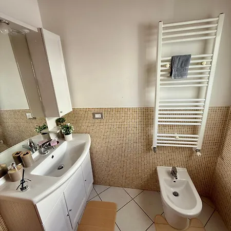 Attic - Spot Apartment *